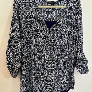 Rock & Republic Navy & White Printed V-Neck Blouse